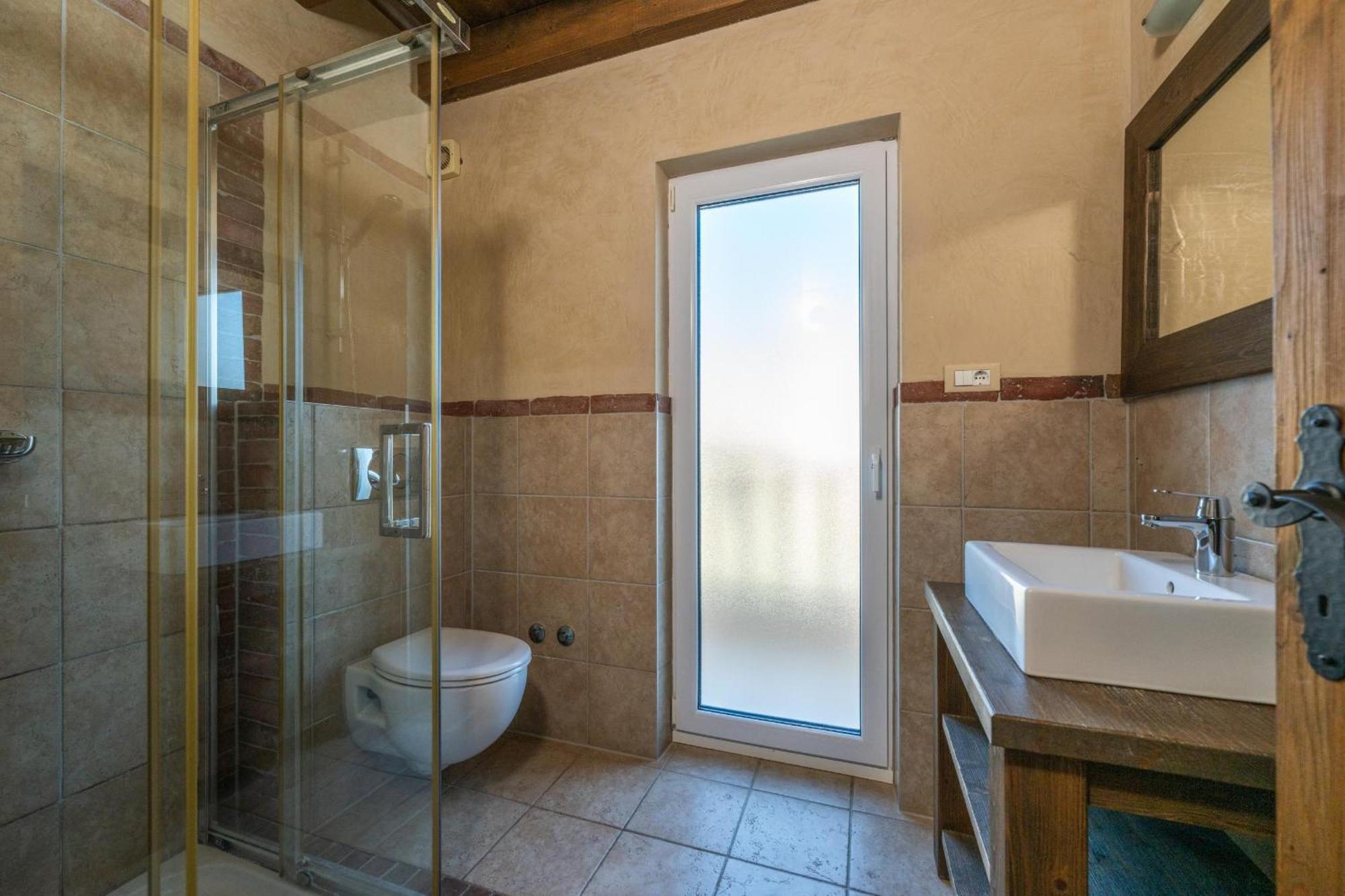 Villa Castagna Near The Sea With Private Pool And Sauna Premantura Ngoại thất bức ảnh