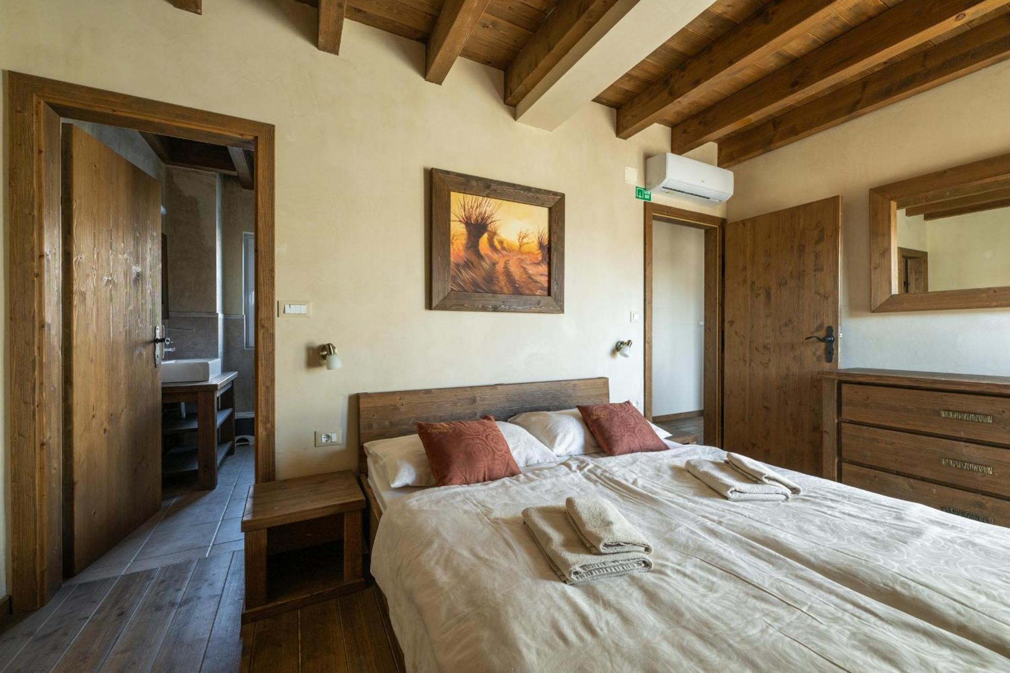 Villa Castagna Near The Sea With Private Pool And Sauna Premantura Ngoại thất bức ảnh