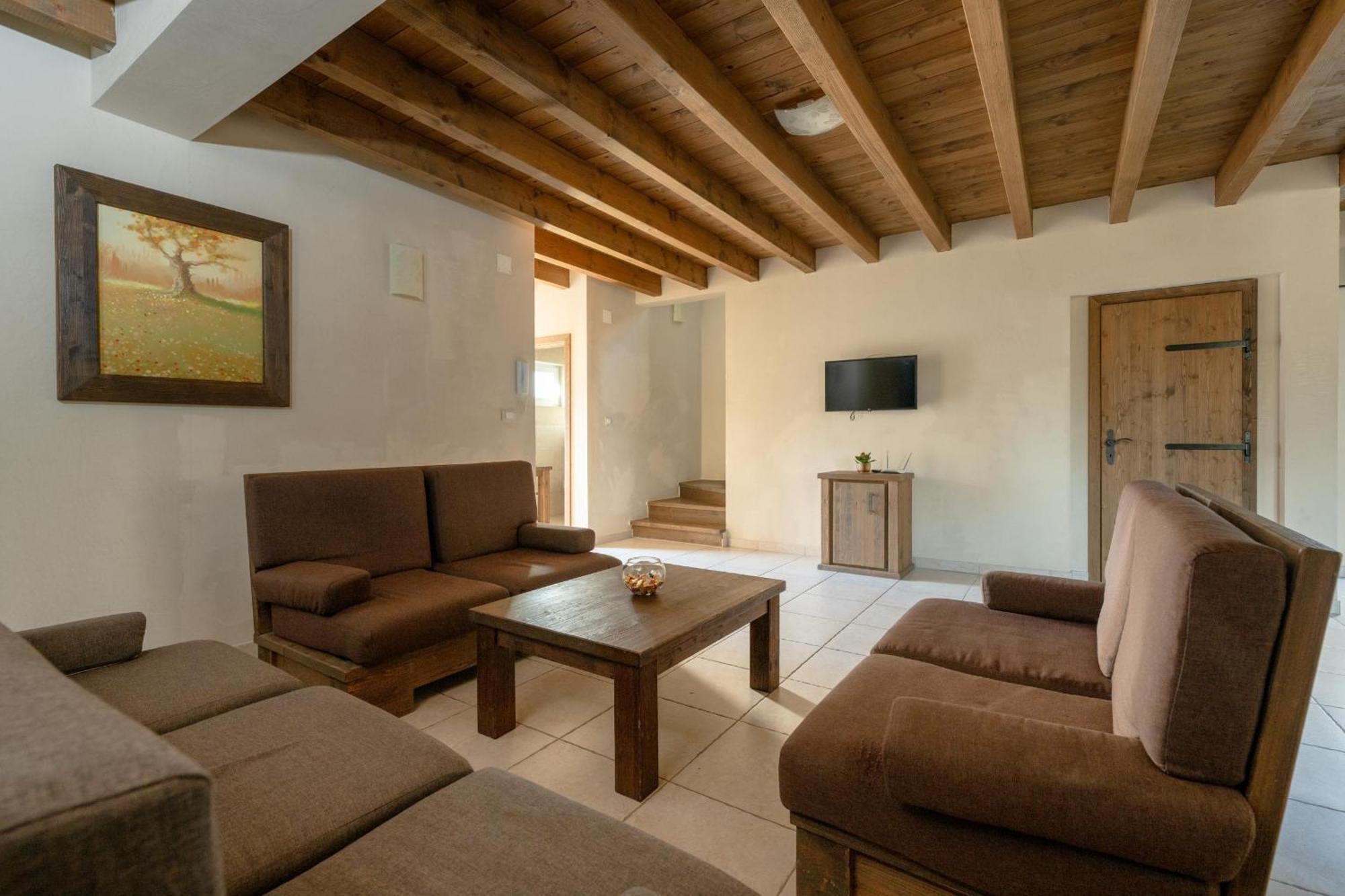 Villa Castagna Near The Sea With Private Pool And Sauna Premantura Ngoại thất bức ảnh