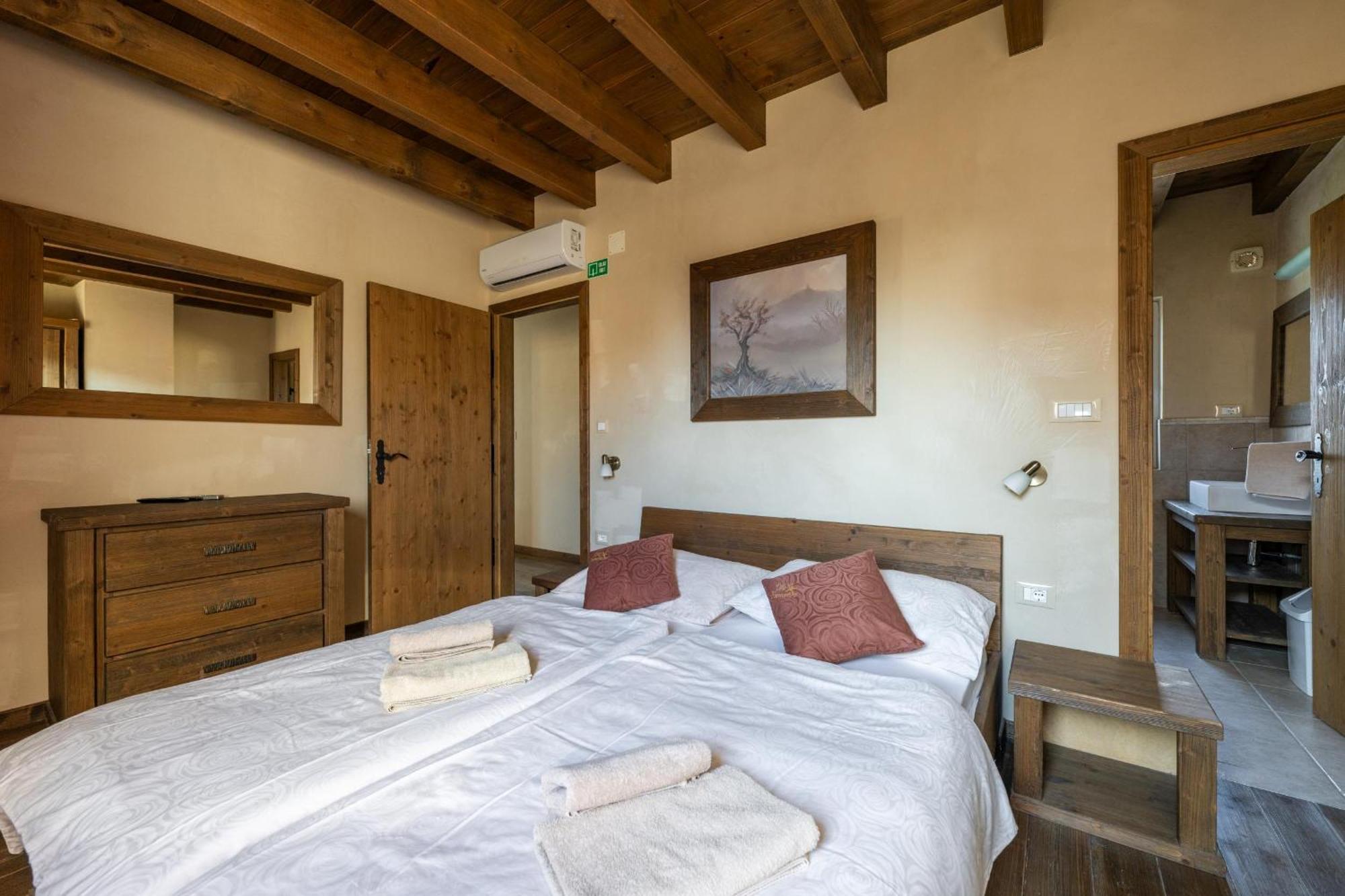 Villa Castagna Near The Sea With Private Pool And Sauna Premantura Ngoại thất bức ảnh