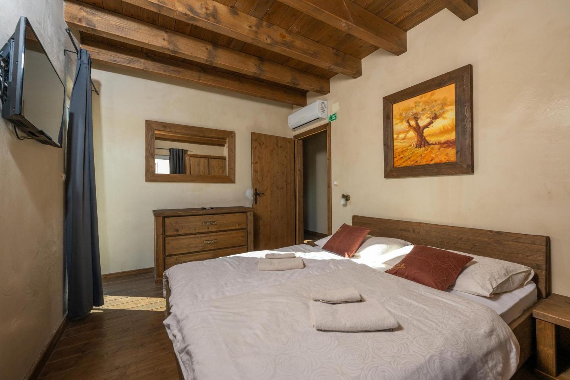 Villa Castagna Near The Sea With Private Pool And Sauna Premantura Ngoại thất bức ảnh