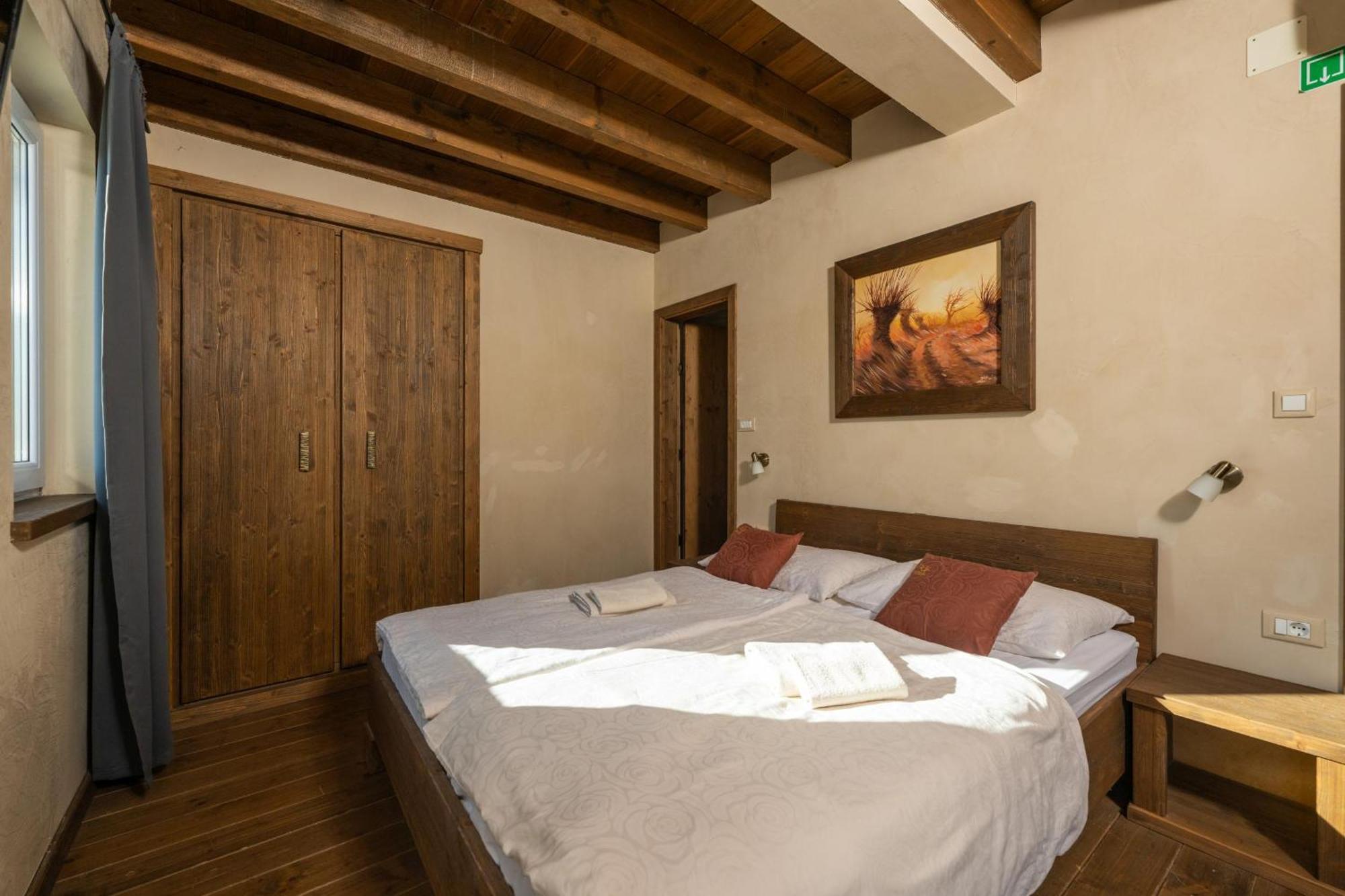 Villa Castagna Near The Sea With Private Pool And Sauna Premantura Ngoại thất bức ảnh